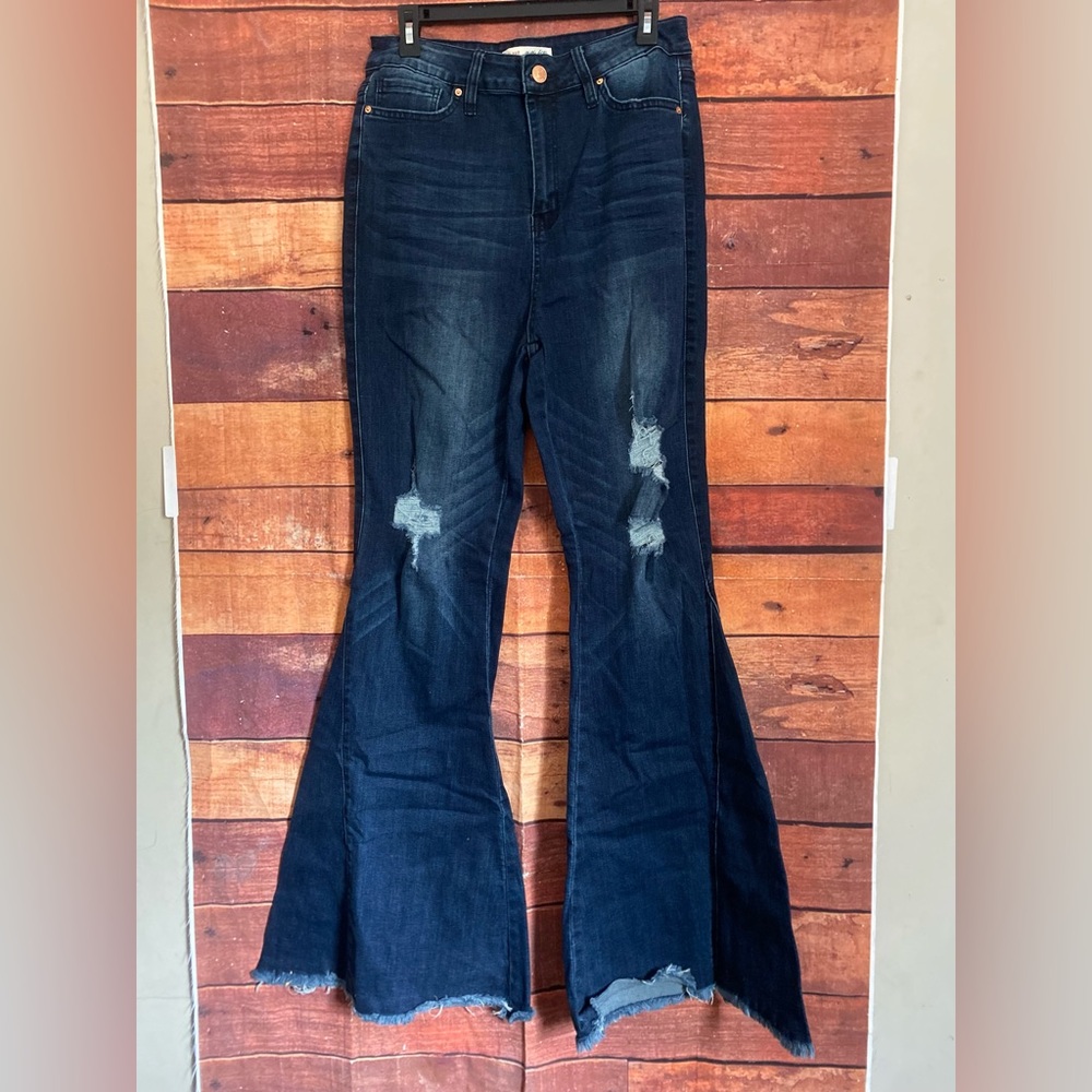 YMI Gigi Fit Womens Dark Wash Distressed Flared Bell Bottom Denim Jeans 15/32